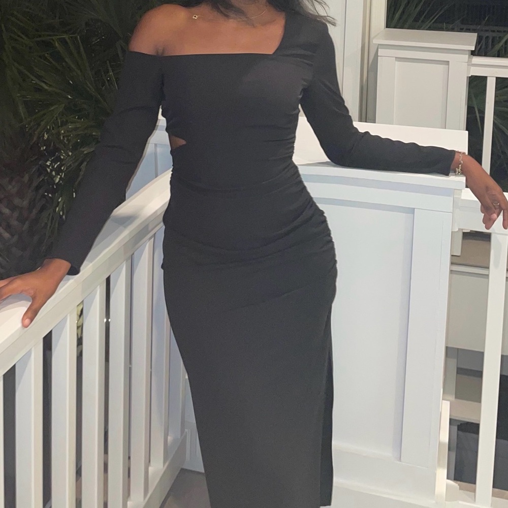 Zara Elegant Black Off-Shoulder Dress